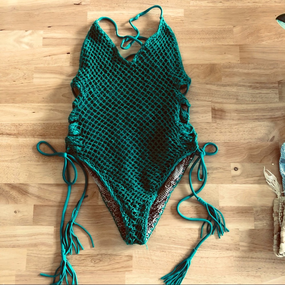 Emerald Acacia one piece